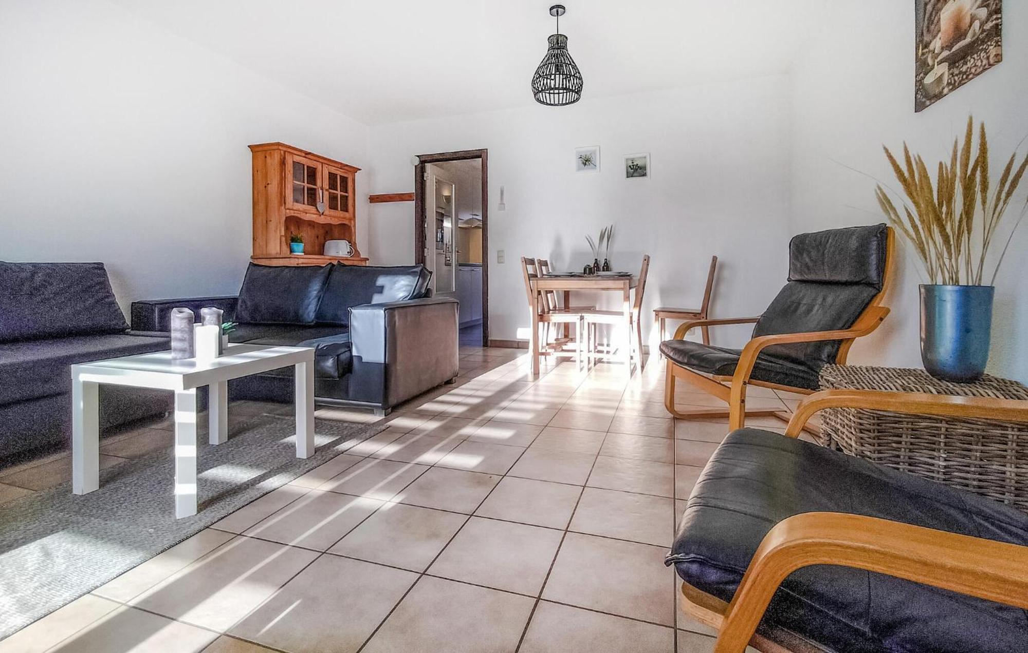 Beautiful Apartment In Bredene With Kitchen Екстериор снимка
