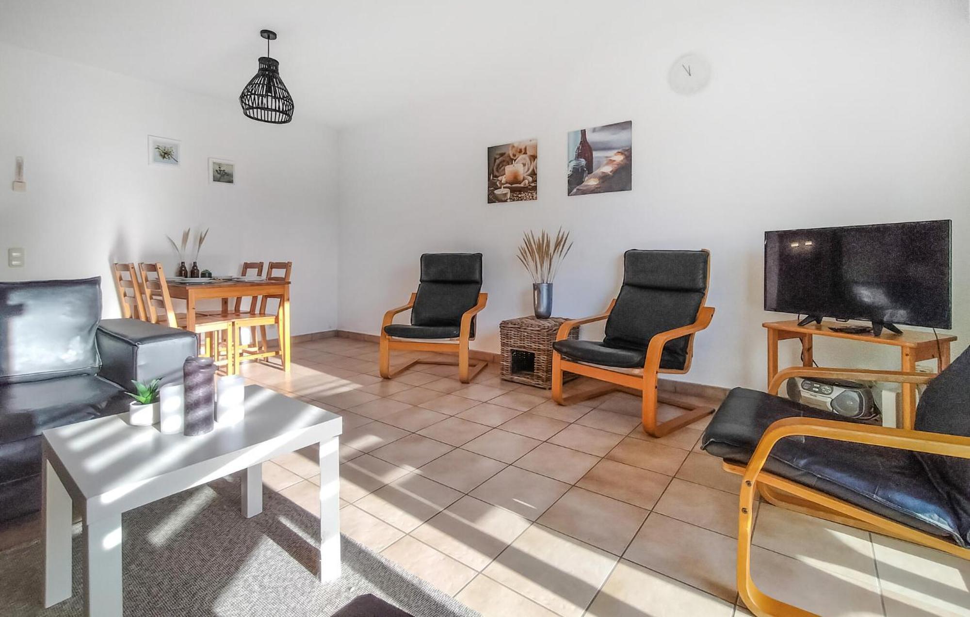 Beautiful Apartment In Bredene With Kitchen Екстериор снимка
